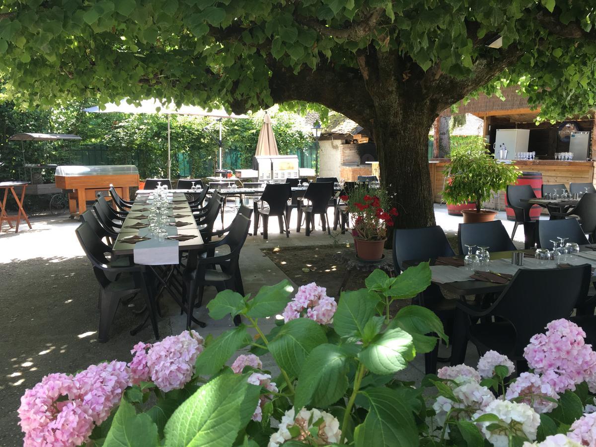 Le Relais Des Vieilles Postes Hotel Les Avenières Kültér fotó
