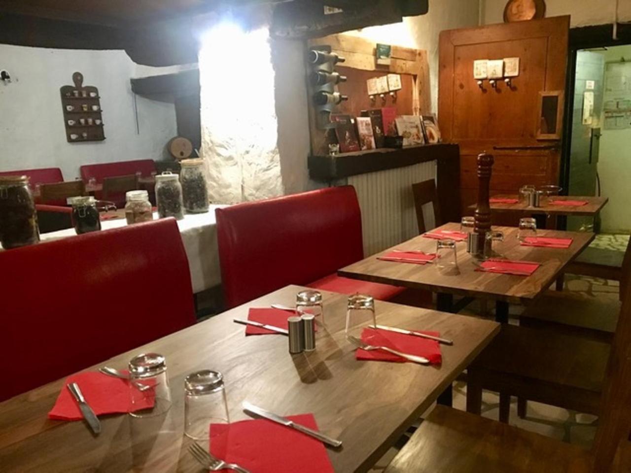 Le Relais Des Vieilles Postes Hotel Les Avenières Kültér fotó