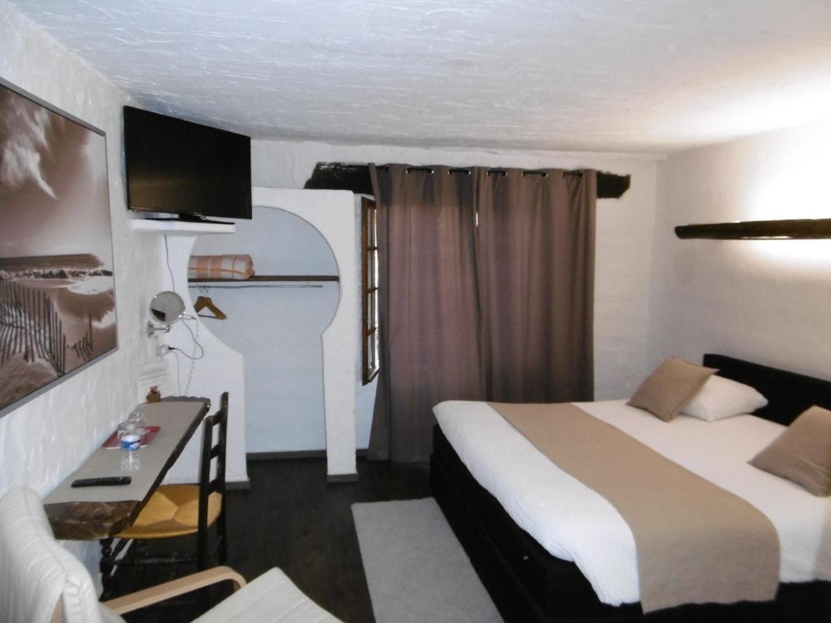 Le Relais Des Vieilles Postes Hotel Les Avenières Kültér fotó