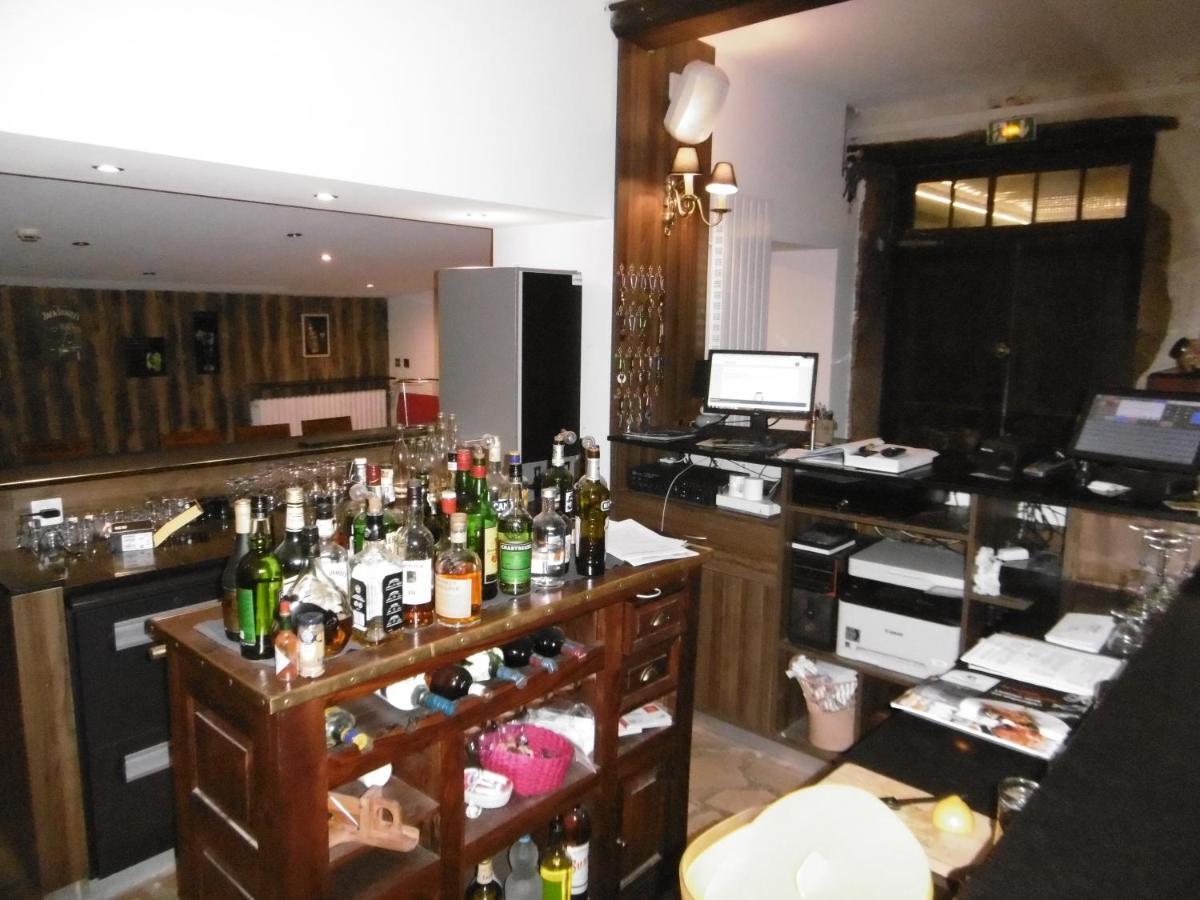 Le Relais Des Vieilles Postes Hotel Les Avenières Kültér fotó
